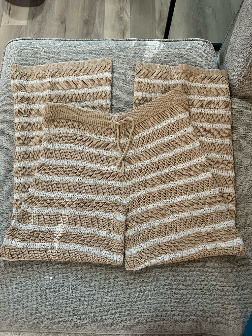 aerie Beige and White Knit Pants